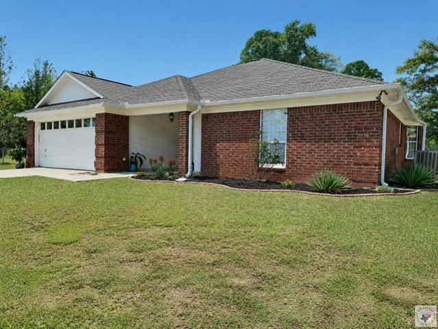 House for sale in Hooks, Bowie County