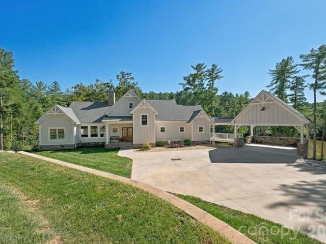House for sale in McGalliard Pointe, Valdese