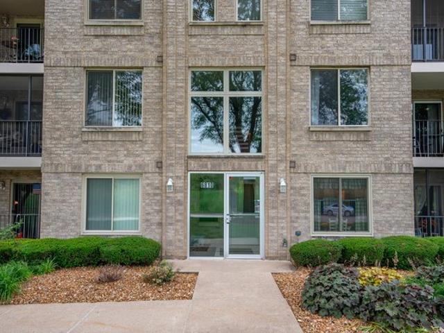 Condo for sale in Oak Forest, Illinois