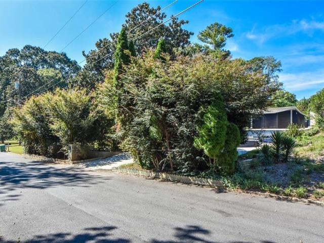 House for sale in Sandy Springs, Fulton County