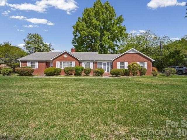 House for sale in Marshville, North Carolina
