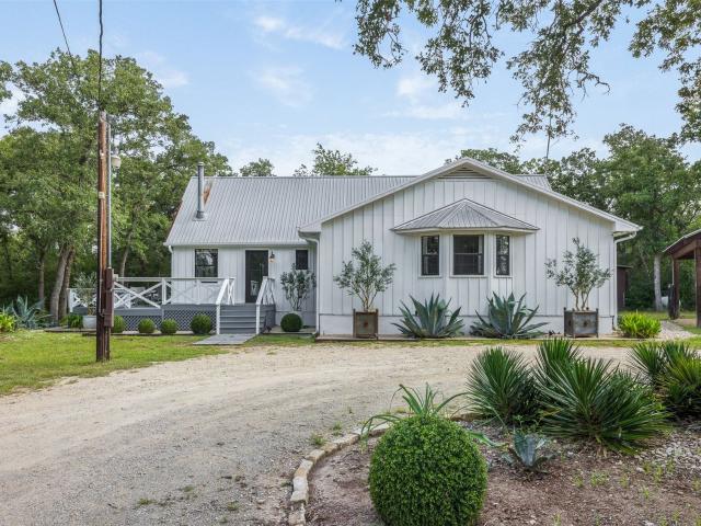 Property for rent in Flatonia, Texas