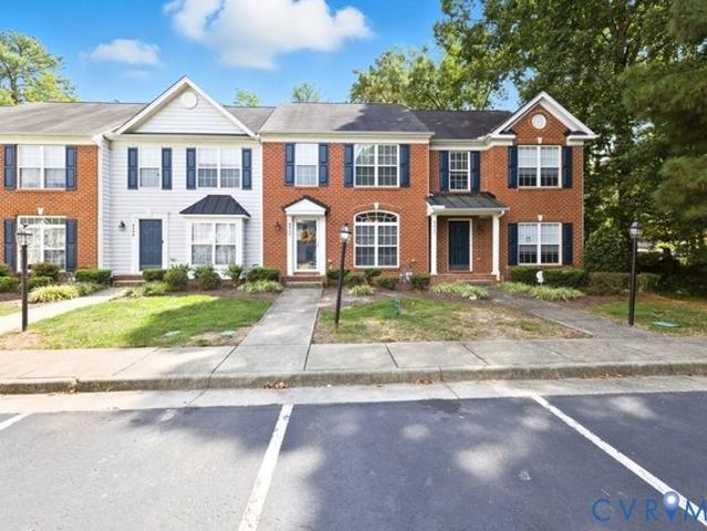 Townhouse for sale in Virginia