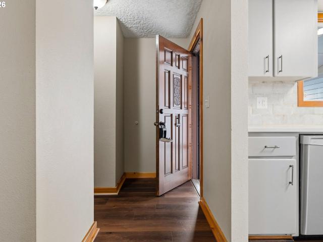 House for sale in Andresen/Saint Johns, Vancouver