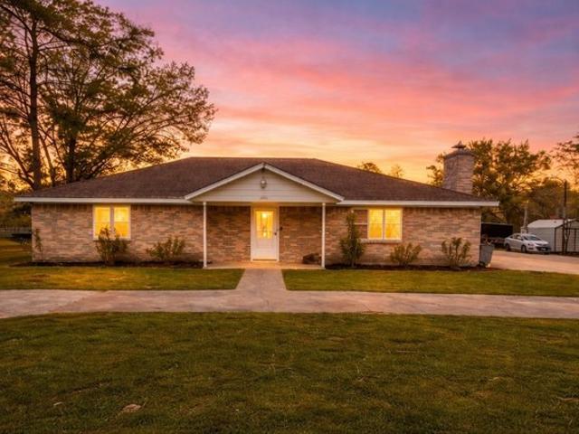 House for sale in Santa Fe, Texas