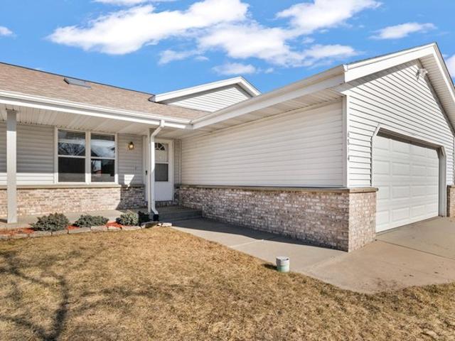 Condo for sale in Newburg, Wisconsin