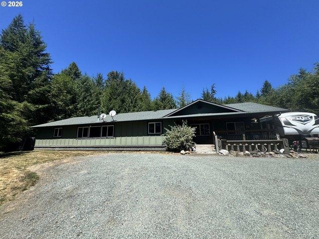 House for sale in North Bend, Coos County