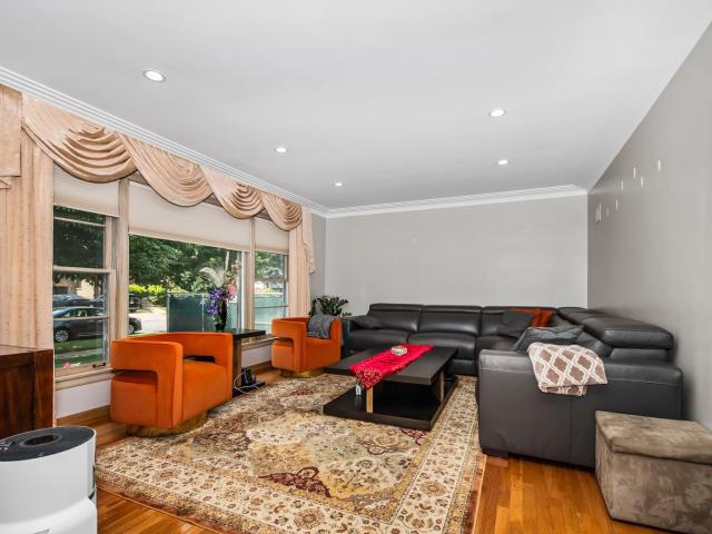 House for sale in Lincolnwood, Illinois