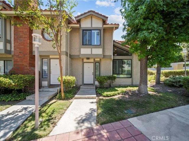 Townhouse for sale in Canoga Park, California