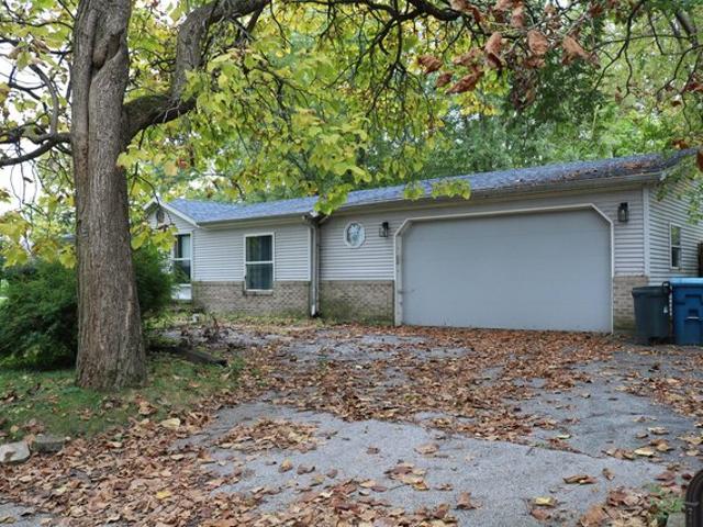 House for sale in Cedar Lake, Lake County