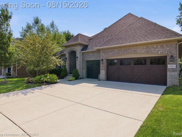 Condo for sale in West Bloomfield, Michigan