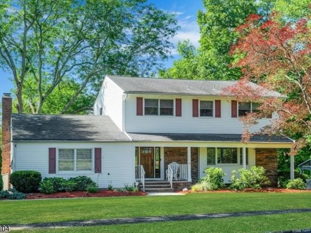 House for sale in Stirling, New Jersey