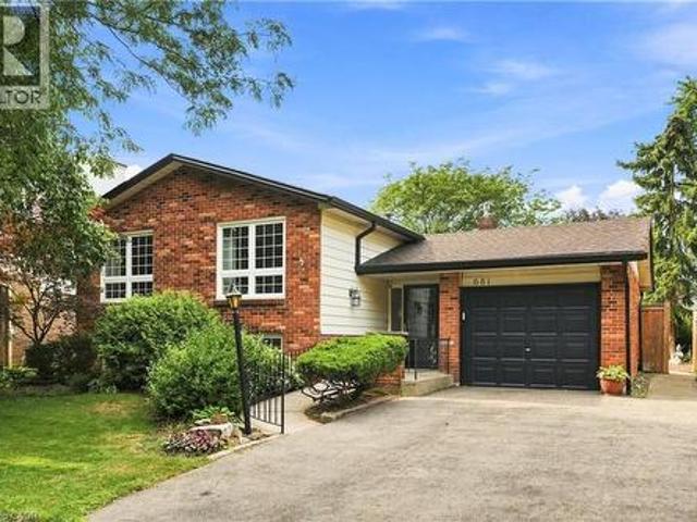 House for sale in Burlington, Ontario