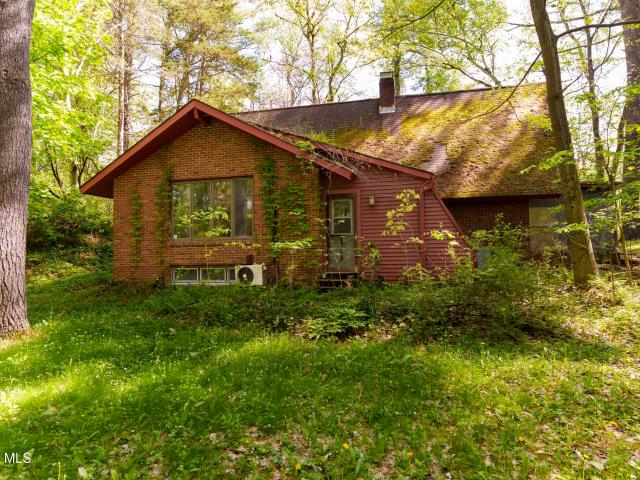 House for sale in Hannacroix, New York