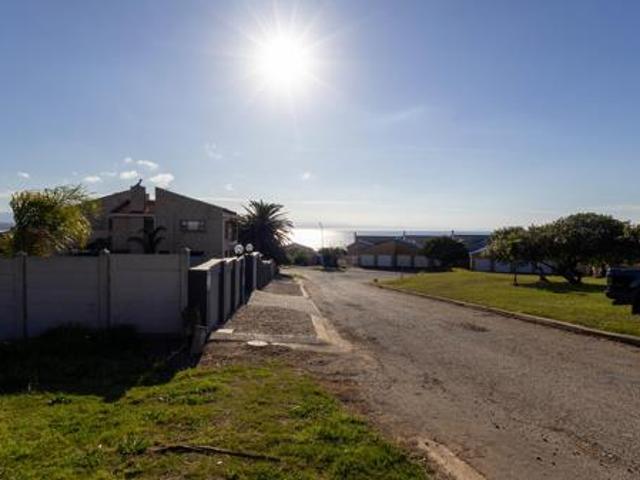 Land for sale in Cape St Francis, Eastern Cape