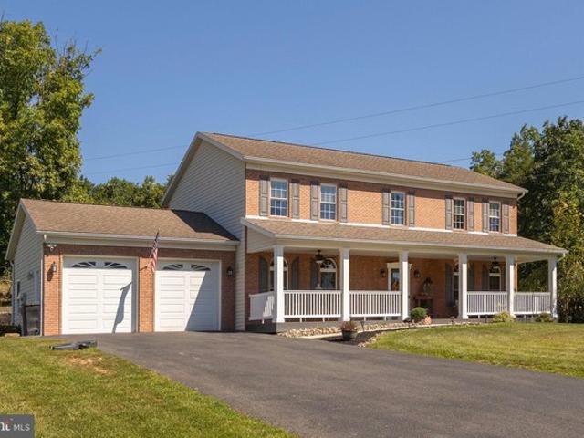 House for sale in Ridgeley, West Virginia