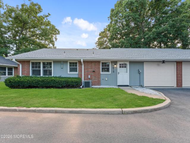 House for sale in Lakewood, New Jersey