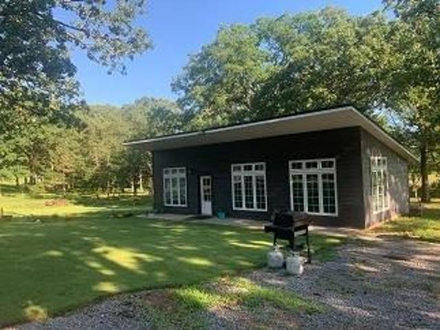 House for sale in Doniphan, Missouri