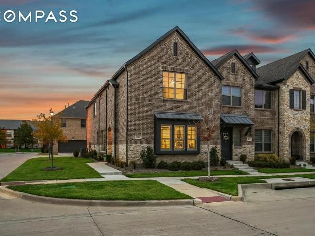 Townhouse for sale in Lewisville
