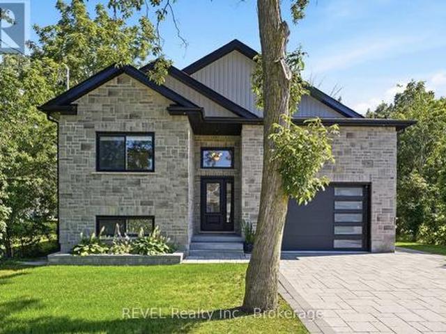 House for sale in Niagara, Ontario