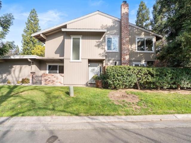 Condo for sale in Carmichael, California