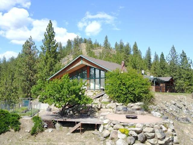 House for sale in Nine Mile Falls, Washington
