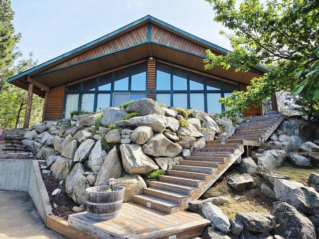 House for sale in Nine Mile Falls, Washington