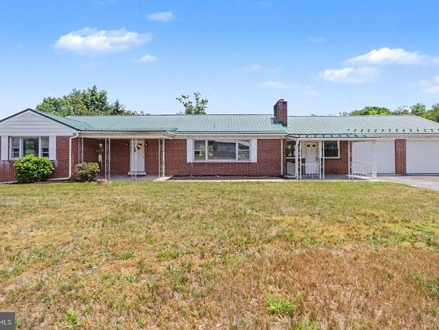 House for sale in Shermans Dale, Pennsylvania
