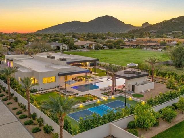 House for sale in Paradise Valley, Arizona