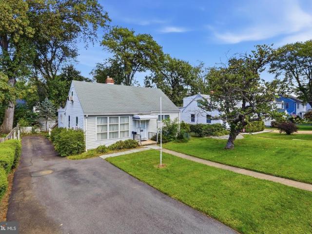 House for sale in Westlawn, West Falls Church
