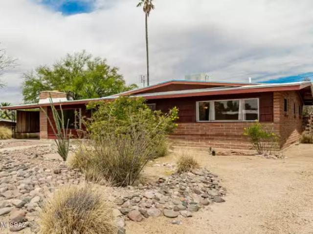 House for sale in Tucson, El Gheko