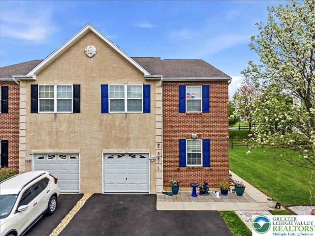 Townhouse for sale in Lehigh, Pennsylvania