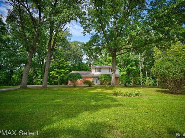 House for sale in Davisburg, Michigan
