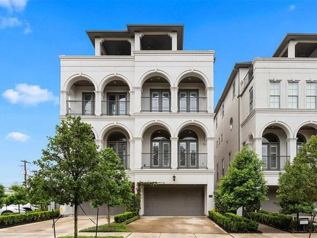 Townhouse for sale in Southgate, Houston