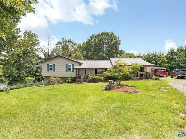House for sale in Boaz, Alabama