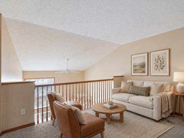 Townhouse for sale in Pine Arbor, Cottage Grove