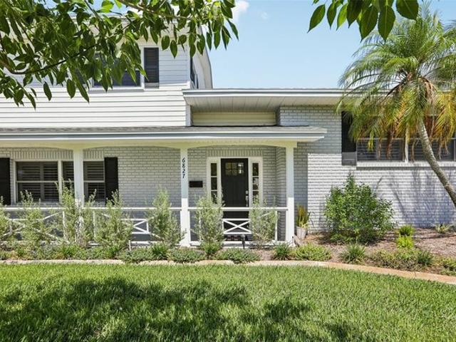House for sale in Seminole, Florida