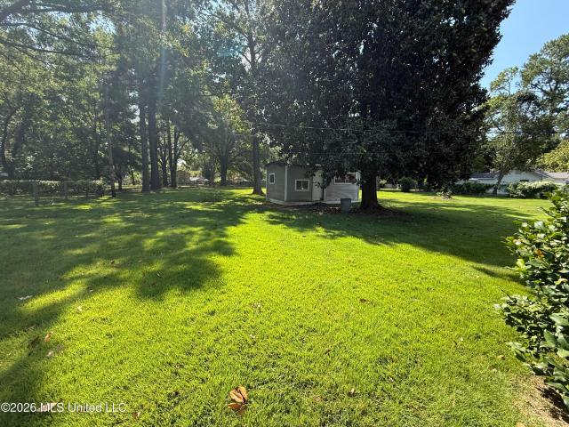 House for sale in Nesbit, Mississippi