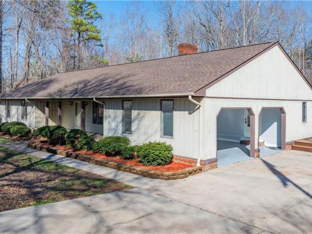 House for sale in Davidson, North Carolina
