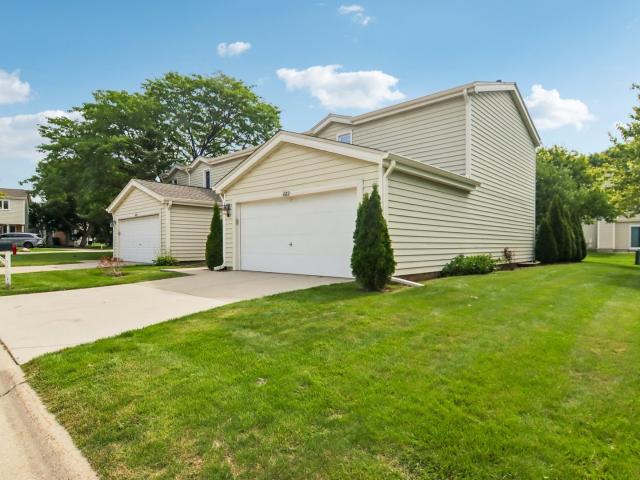 Townhouse for sale in Partridge Hill Townhomes, Hoffman Estates