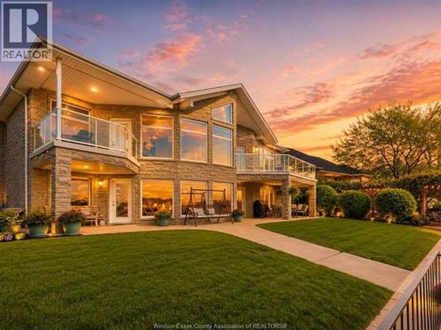 House for sale in Amherstburg, Ontario
