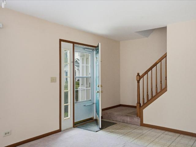 Condo for sale in South Elgin, Illinois