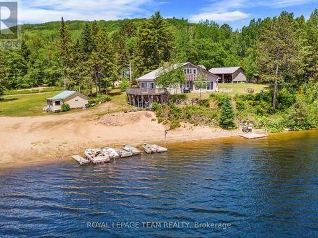House for sale in Renfrew, Ontario