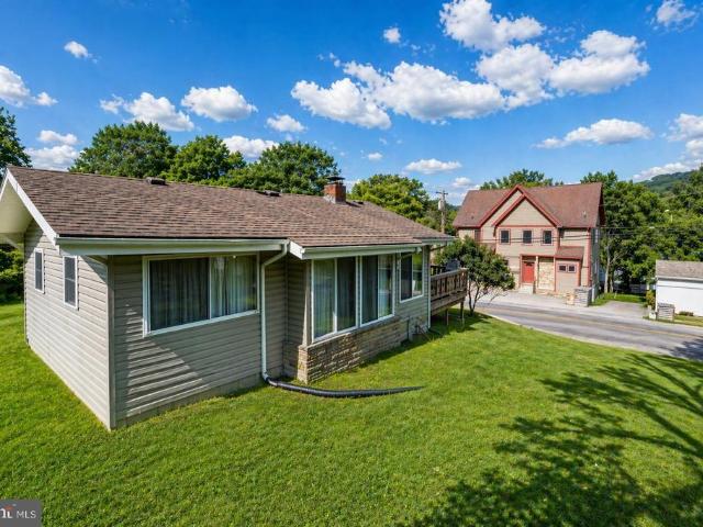 House for sale in Garrett, Maryland