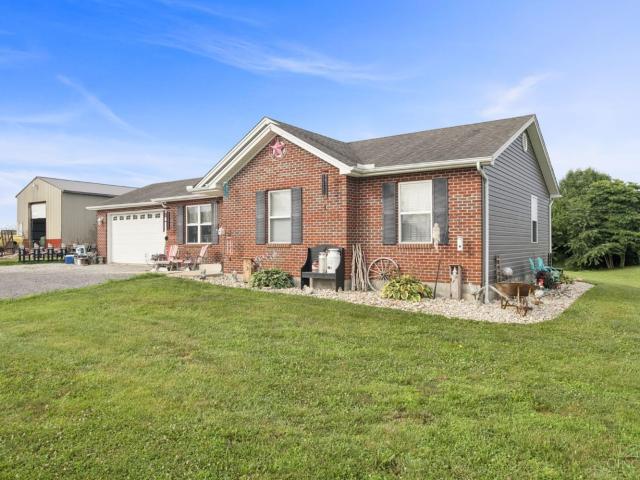 House for sale in Felicity, Ohio