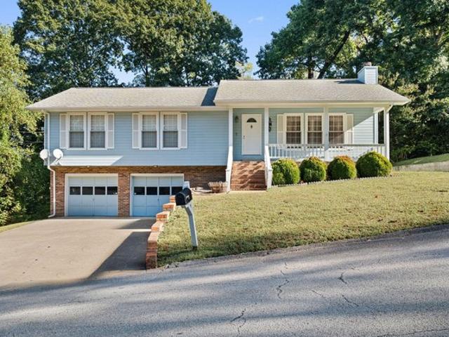 House for sale in Deerwood Forest, Harrison