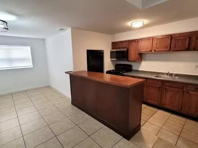 Condo for rent in Melrose Park