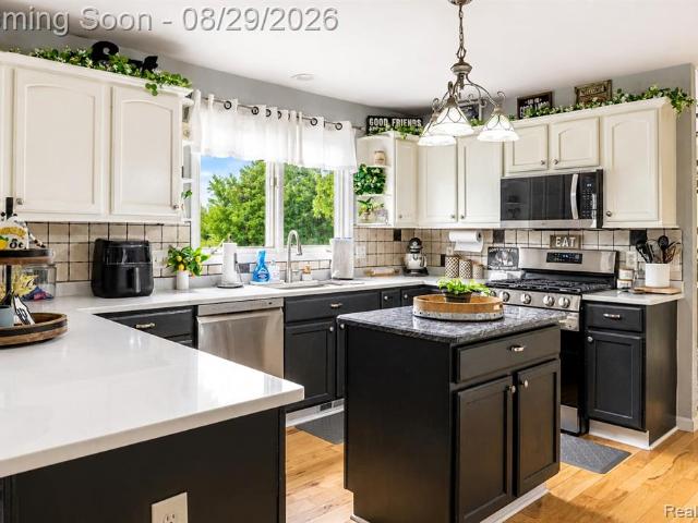 House for sale in Hamburg, Michigan