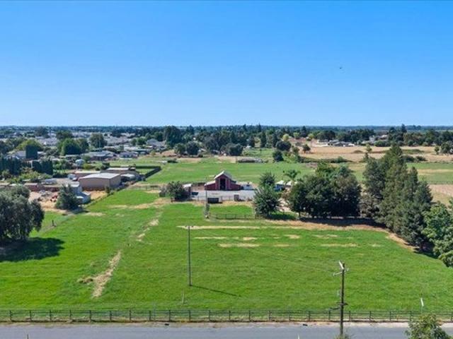House for sale in Oakdale, California