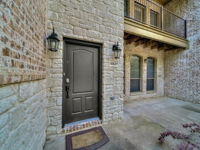 Townhouse for rent in Frisco
